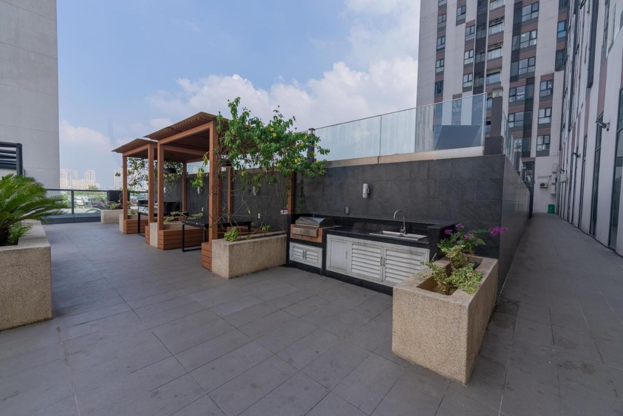 Cozy Private Bedroom In A Luxury 2Br Condo Ho Şi Min Exterior foto
